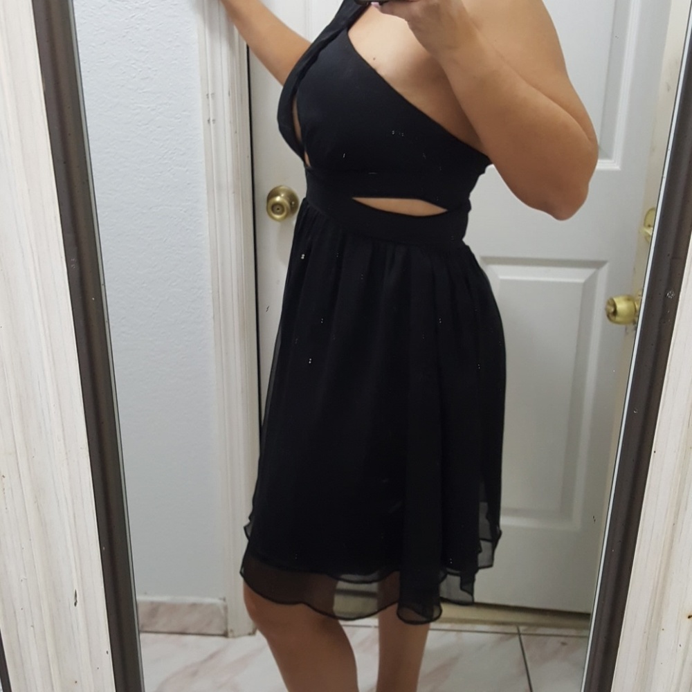 Dress - Picture 2 of 3